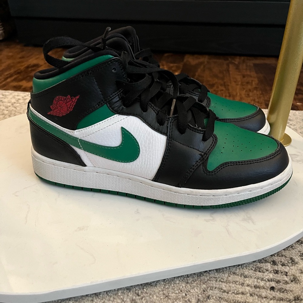 Air Jordan Kids' 1 mid Pine Sneakers in Black, Green, and White